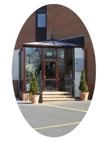 Wellington Park Otel Leyland Dış mekan fotoğraf